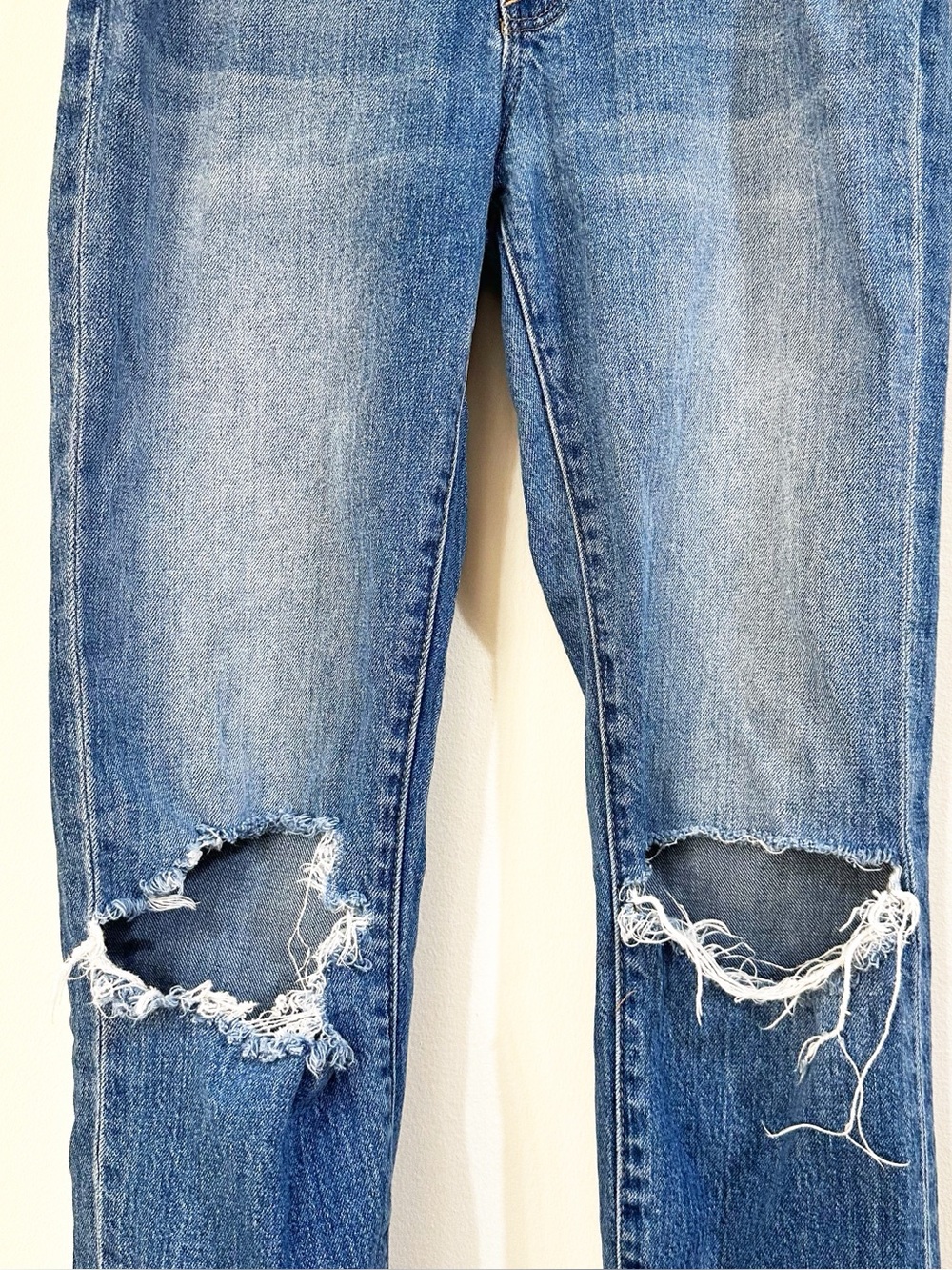 Rolla’s Miller Mid High Rise Slim Ripped Knee Jeans Size 26 - Picture 4 of 10